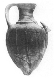 Production syrienne, Ougarit, extrait de Yon M., « Rhytons chypriotes à Ougarit », <em>RDAC</em> 1980, Nicosia, pl. XIV-5